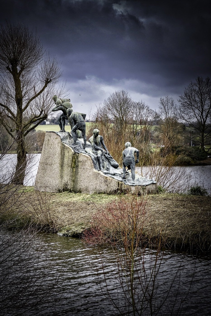 Collection 90 photo by Paul Deverill