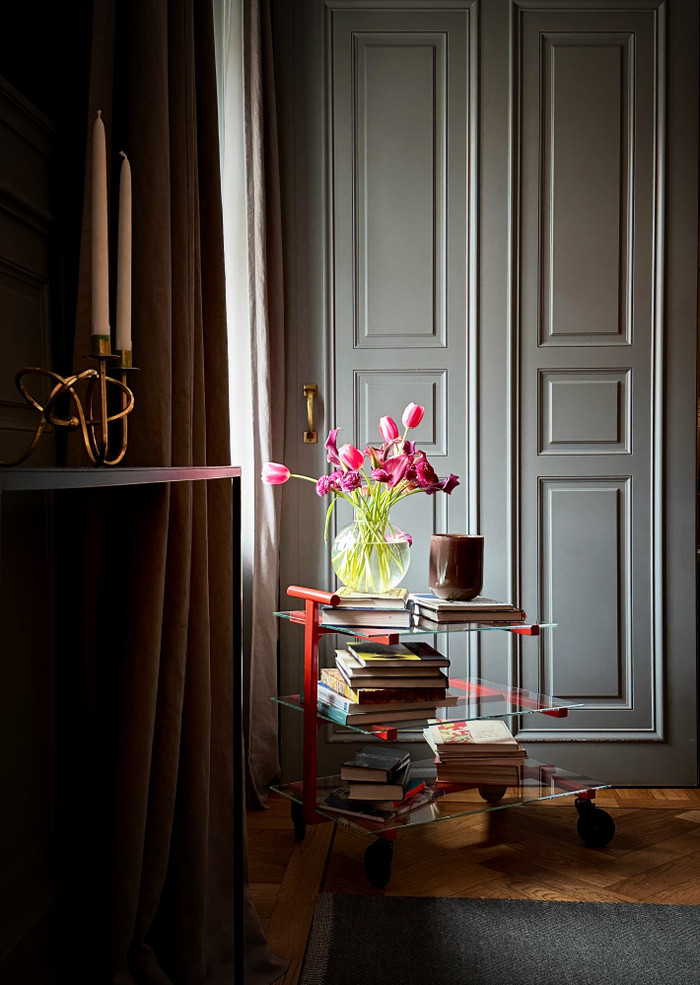 Collection 80 photo by Zoe Calichman