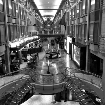 Navigator of the Seas is a cruise ship operated by Royal Caribbean International. She is a second generation Voyager-class cruise ship.
This was taken in the middle of the night that is why there is no one around, I don't sleep.
