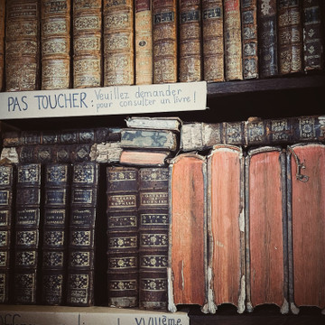 Antique shop in Mirepoix, Southwest of France.