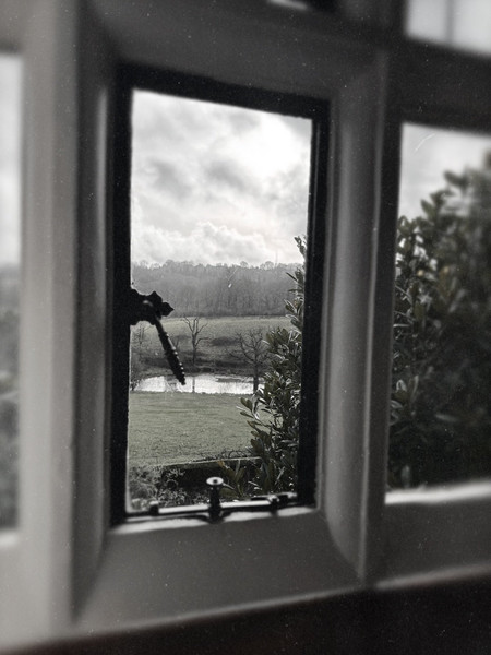 Adam Brown — The Witch

Taken from the Holly Room at Gravetye Manor in East Grinstead.