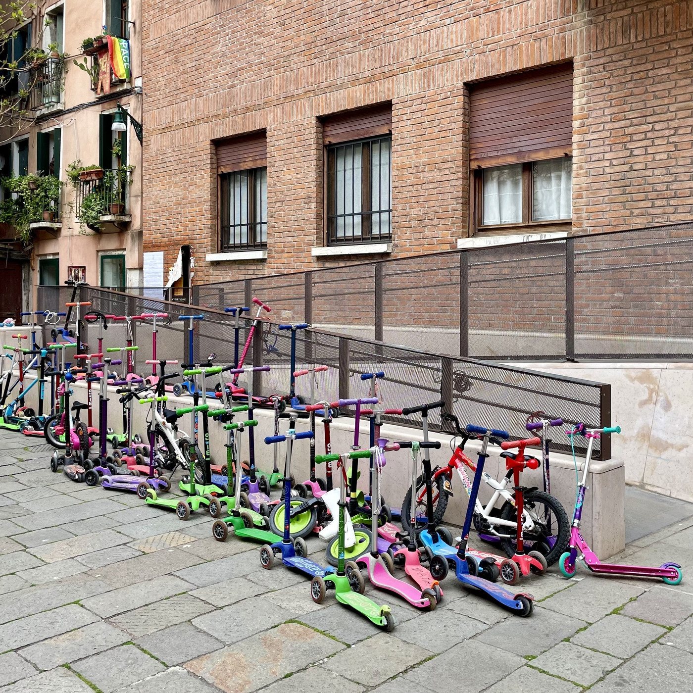 Collection 56 photo by Maurizio Zanetti