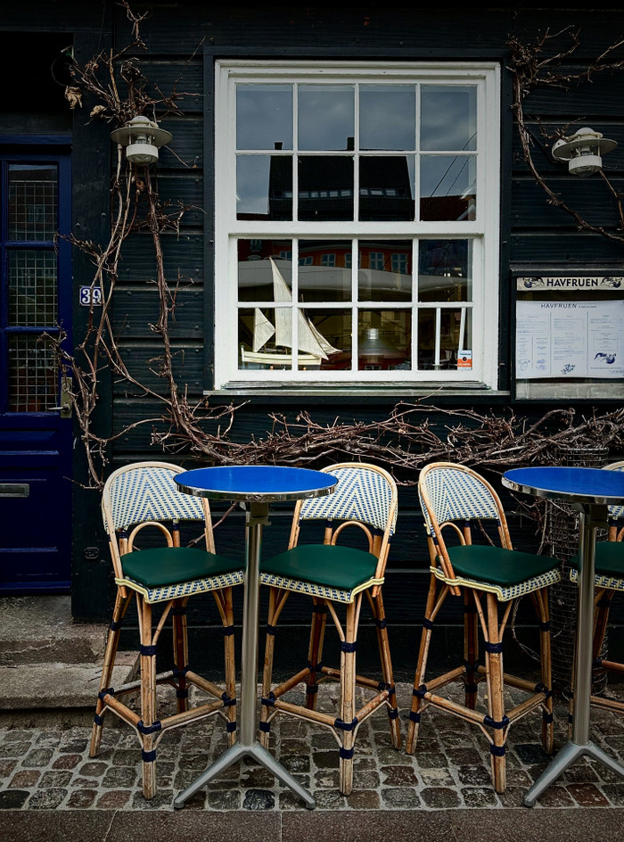 Collection 79 photo by Zoe Calichman