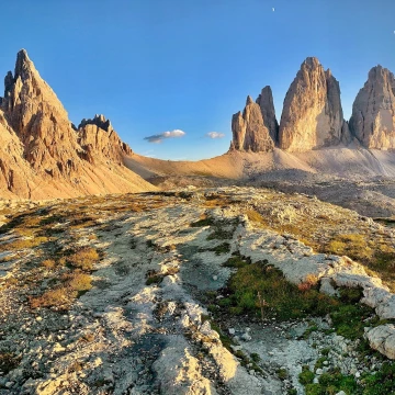 Dolomites, Italy.<br />
In the heart of the Dolomites, in the Italian Alps, from the Locatelli refuge, where you can only get there on foot, you can admire Mount Paterno and the splendor of the Tre Cime di Lavaredo.<br />
<br />
Dolomiti, Italia.<br />
Nel cuore delle Dolomiti, sulle Alpi italiane, dal rifugio Locatelli, dove si può arrivare solo a piedi, si ammira il monte Paterno e lo splendore delle Tre Cime di Lavaredo.