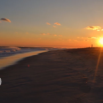 It’s the end of a very long Winter...Spring is on the horizon.....a new season awaits. Even on the coldest day, the sunset on the beach will warm up my most chilling day. 