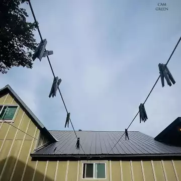 “Top loading dryer.” Cle Elum, WA.