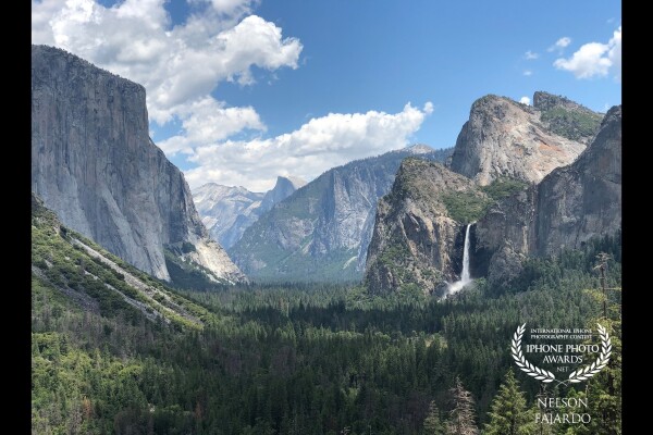 Yosemite National park from California, USA is internationally recognized and famous for its granite cliff, waterfalls, clear river streams, giant sequoia groves among others. The view from the valley is just one of the most breathtaking views you will find.