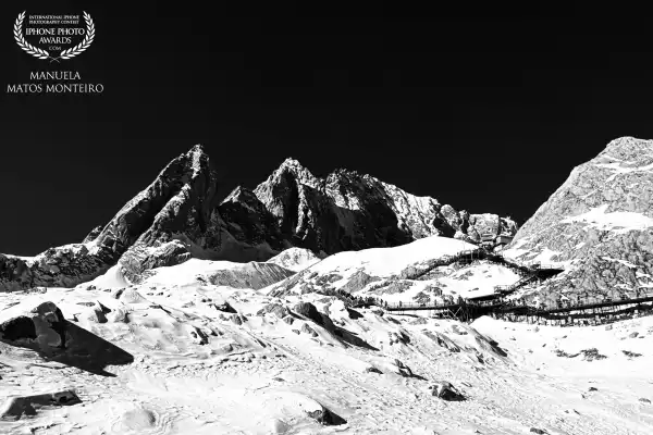 Silence, the sound of silence in B&W
The Jade Dragon Mountain in China.
