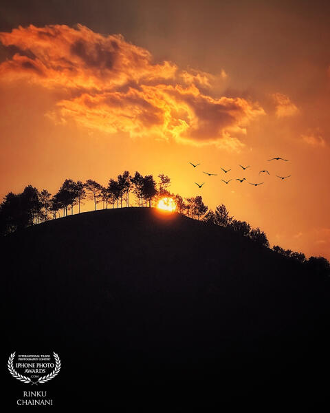 Sunset on Munnar Hills in Kerala.