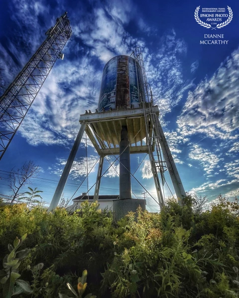 This water tower is located in Washago (from Ojibway meaning a place of ‘clear and sparkling water’). Once used by the railroad it is the 1st stop northwest of Toronto for Via Rails’s CANADIAN.