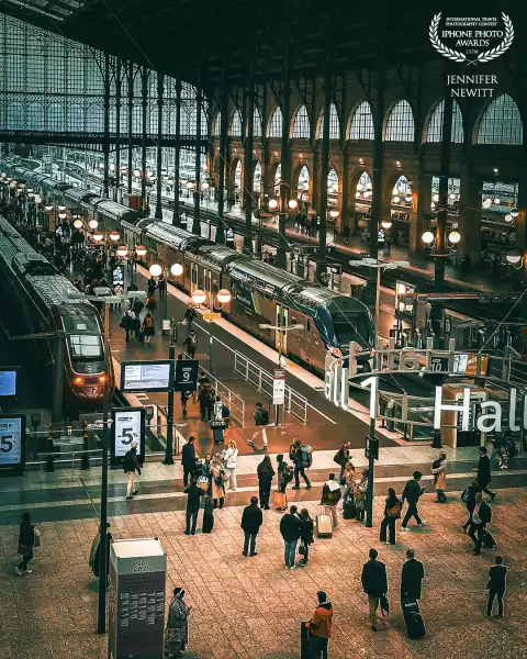 “Catching the Evening Train”<br />
- taken at Gare du Nord in Paris