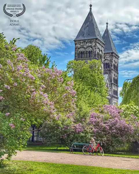On my walk on old city of Lund. You see here the Lund Cathedral and the garden besides it.
Location...