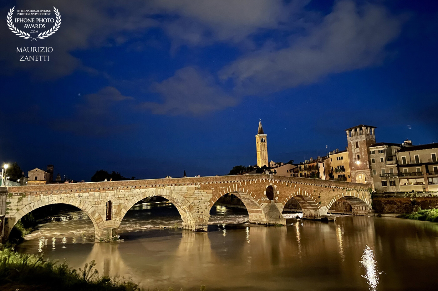 Ponte Pietra, in the wonderful Roman bridge of Verona, at the foot of the Roman Theater. When the night comes...