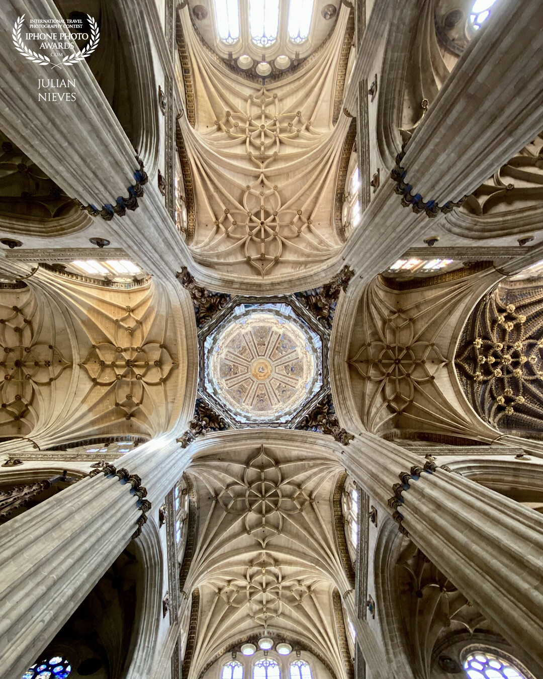 Detalle de los techos en la preciosa catedral de Salamanca