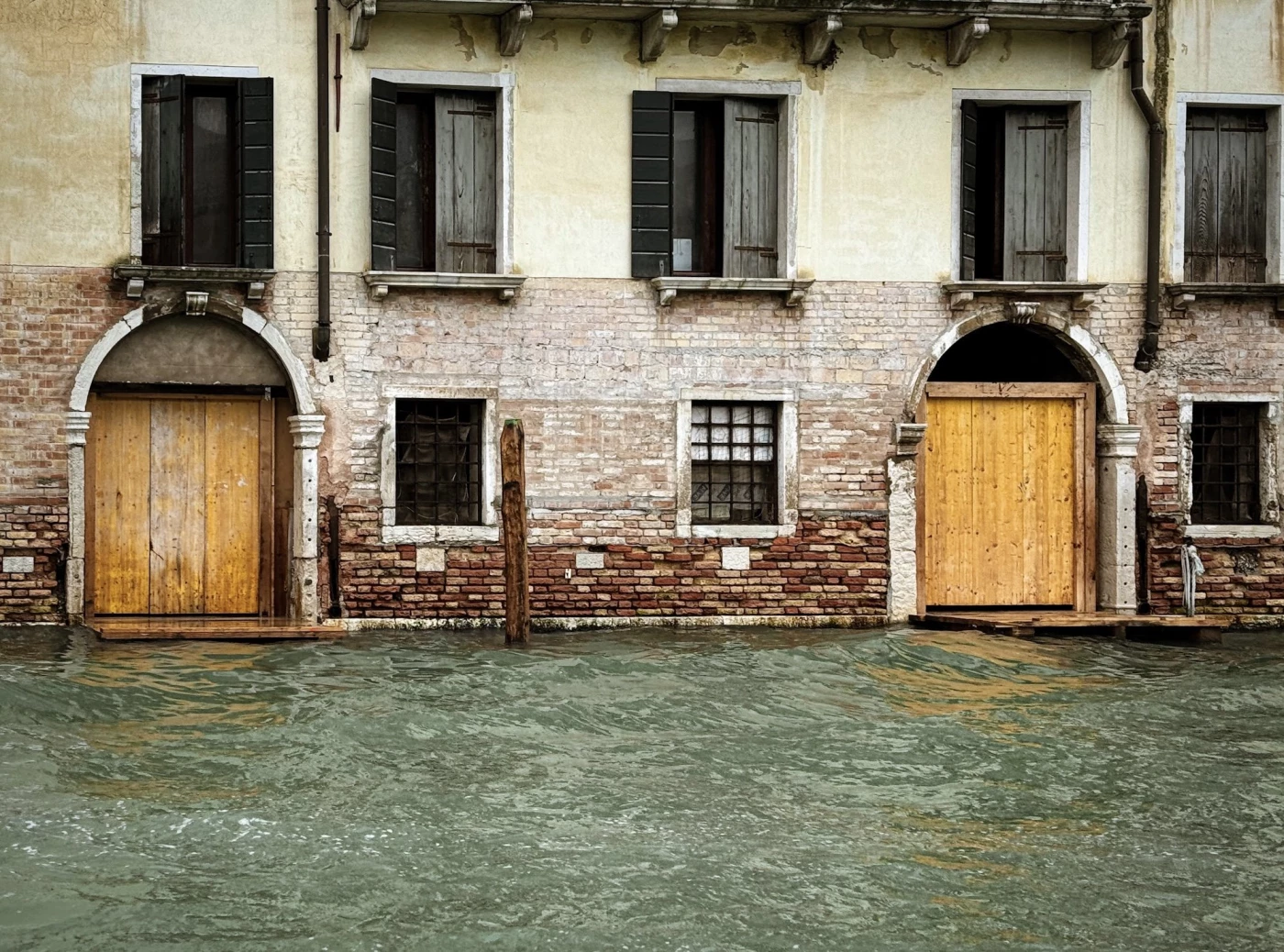 Yellow doors, Venice.