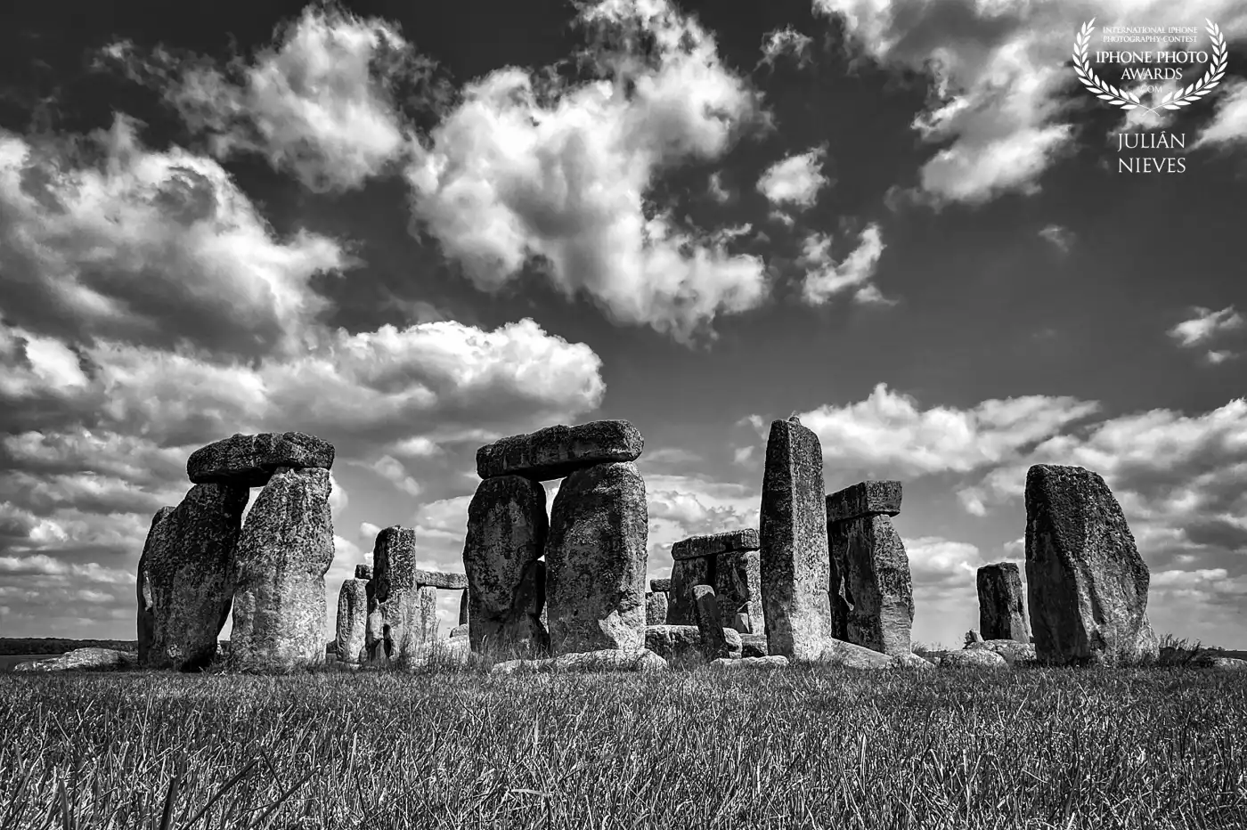 La visita al precioso enclave del monumento megalรญtico de Stonehenge en Salisbury, no deja indiferente a los visitantes